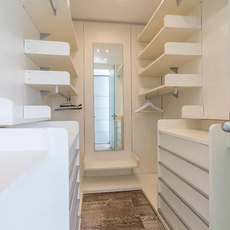Vatican Exclusive Penthouse W Terrace And Parking
