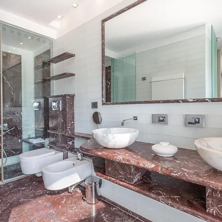 Vatican Exclusive Penthouse W Terrace And Parking 아파트 로마