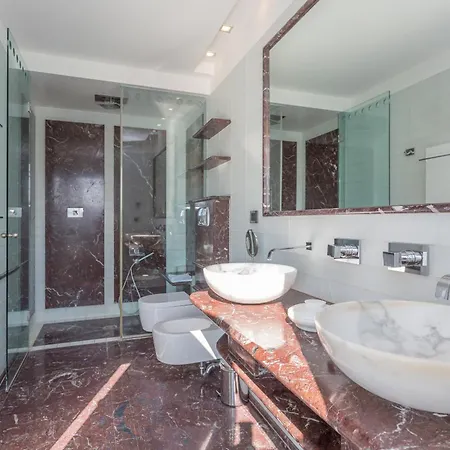 Апартаменты Vatican Exclusive Penthouse W Terrace And Parking Рим