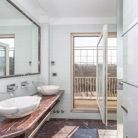 Vatican Exclusive Penthouse W Terrace And Parking Apartamento Roma